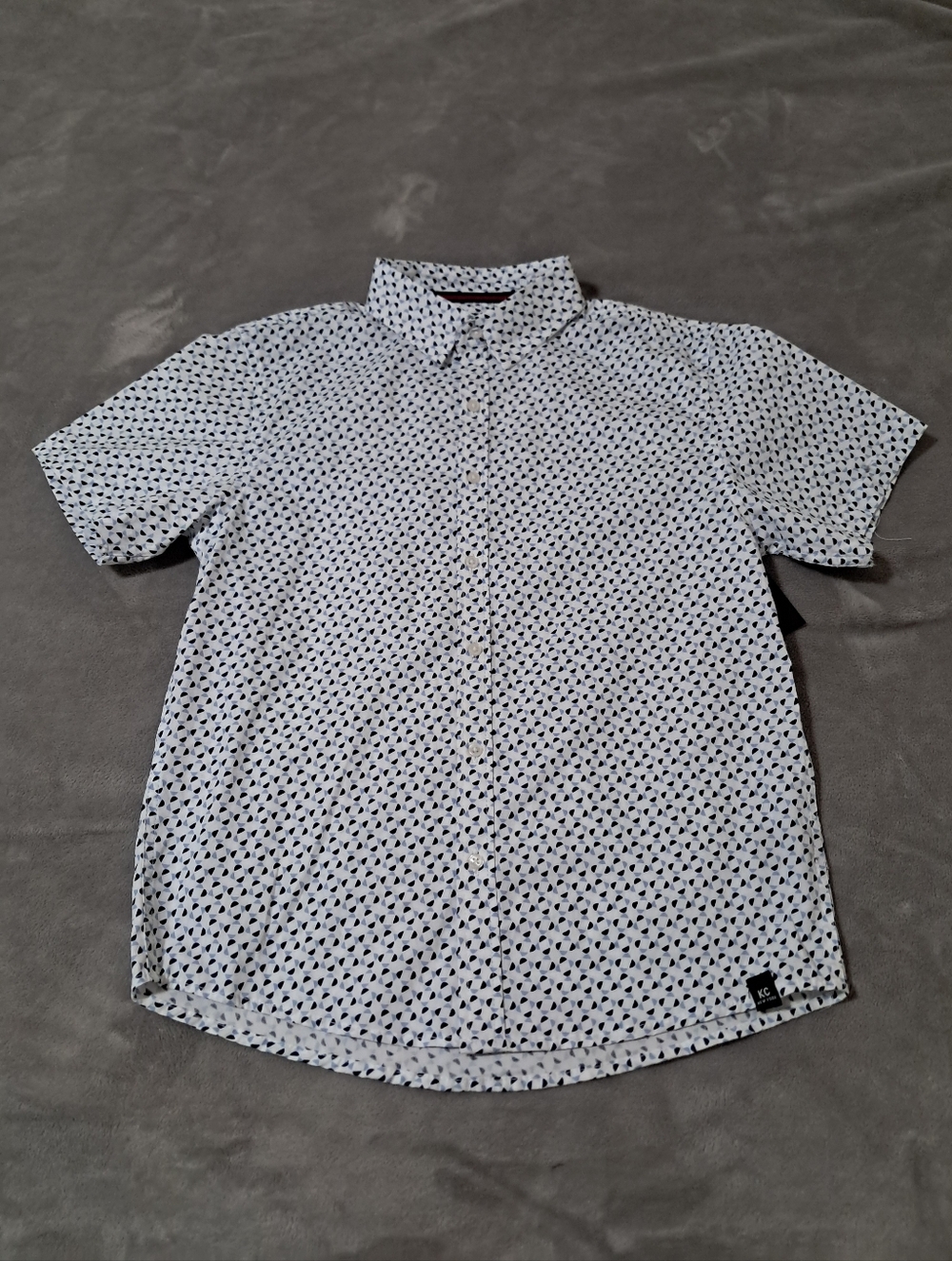 Kenneth Cole White Short-Sleeve Button-Down with Navy Micro Pattern Sz. 12